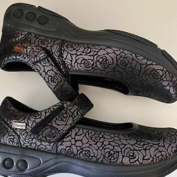 Therafit  Mary Jane’s  Black & Silver Size 6.5 - Picture 6 of 11